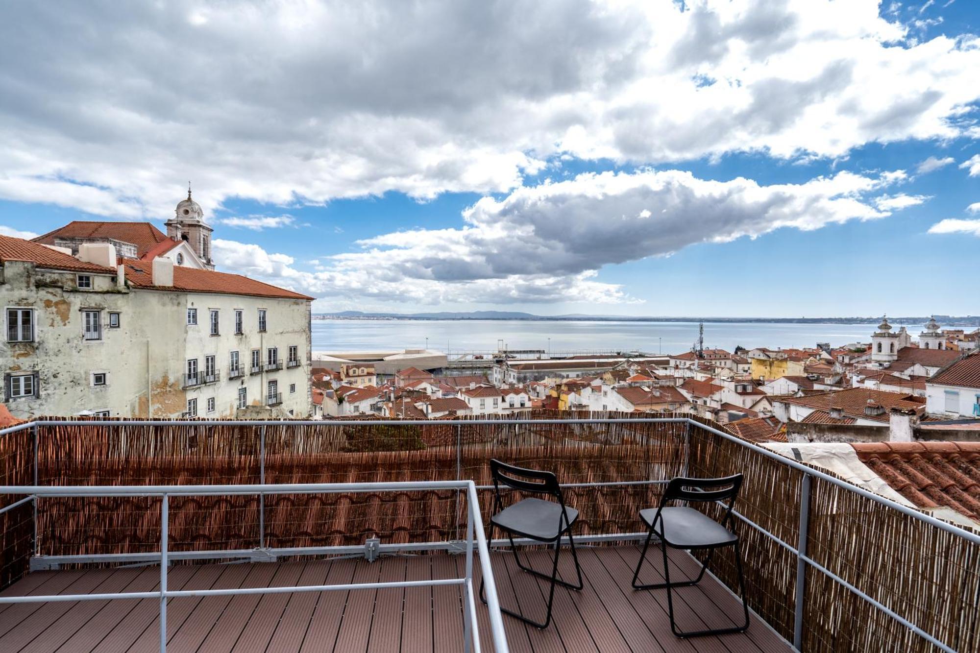 Alfama Terrace 360º - Private Terrace With Exceptional River View With A/C! Lissabon Buitenkant foto